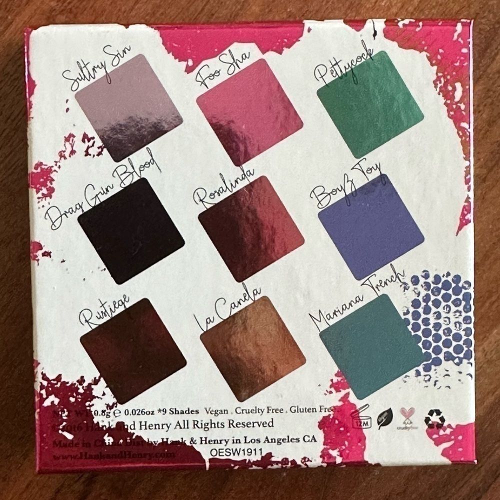 Hank & Henry Beauty Living in Color Eyeshadow Palette